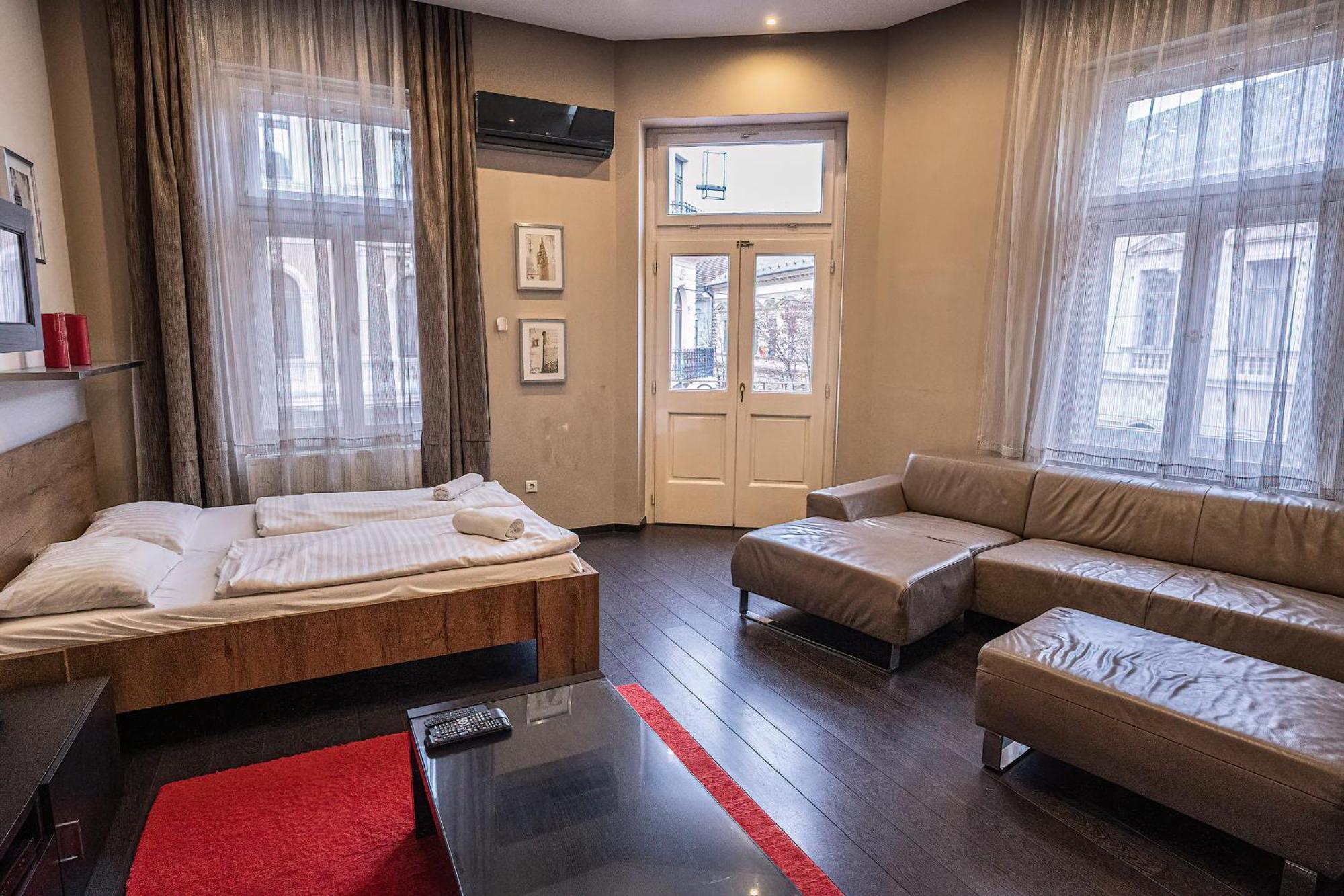 Kelemen Apartment Szeged Buitenkant foto